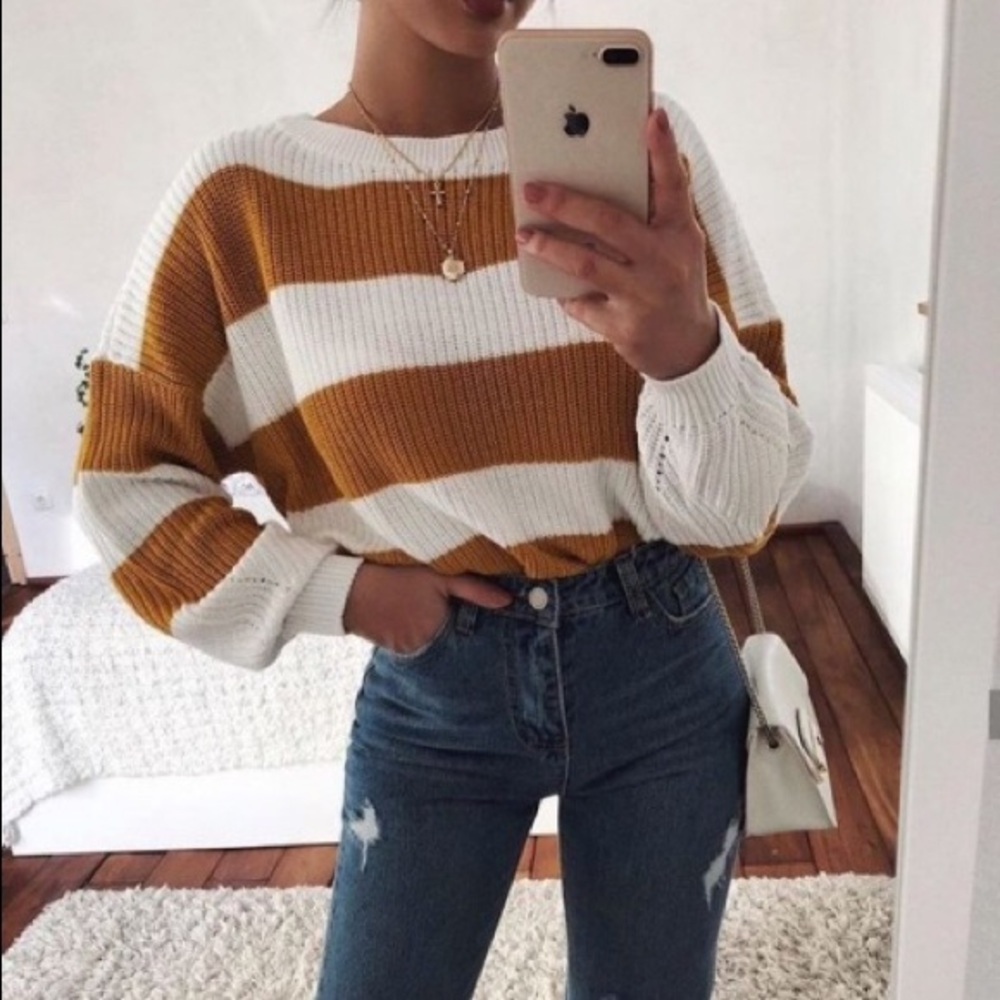 SUMMER TREND ALERT MYSTERY BOX - Picture 8 of 16